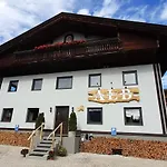 Lodge Alpen *