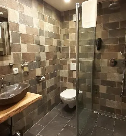 Alpen بيروانغ