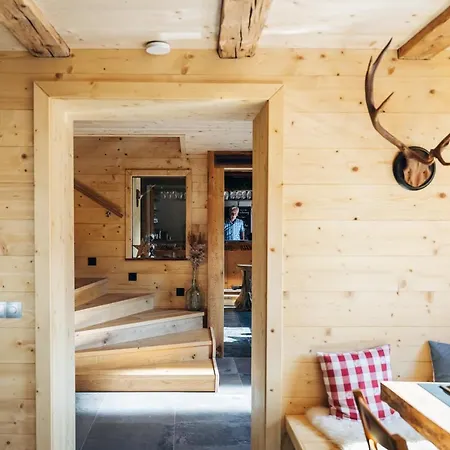 Alpen بيت خشبي