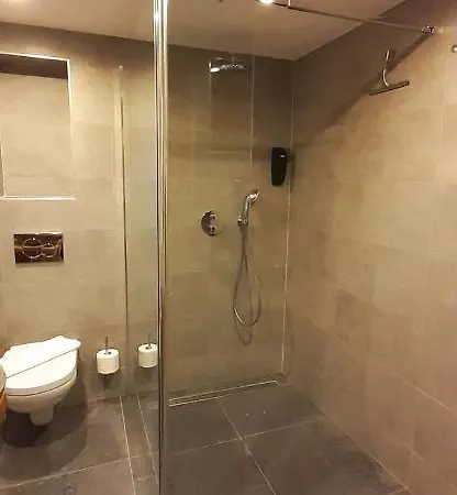 بيت خشبي Alpen بيروانغ