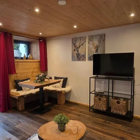Alpen Hotel *