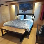 Lodge Alpen